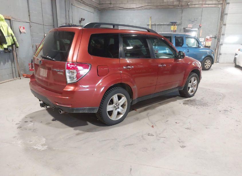 Photo 4 of 2010 Subaru Forester 2.5X PREMIUM (VIN JF2SH6CC1AH704433)