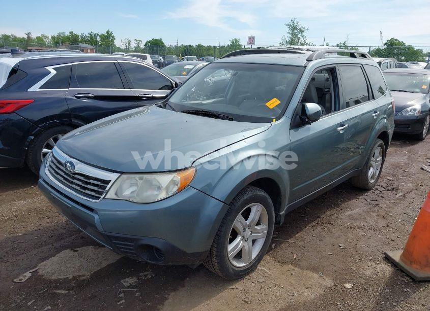 Photo 2 of 2010 Subaru Forester 2.5X PREMIUM (VIN JF2SH6CC1AH722642)