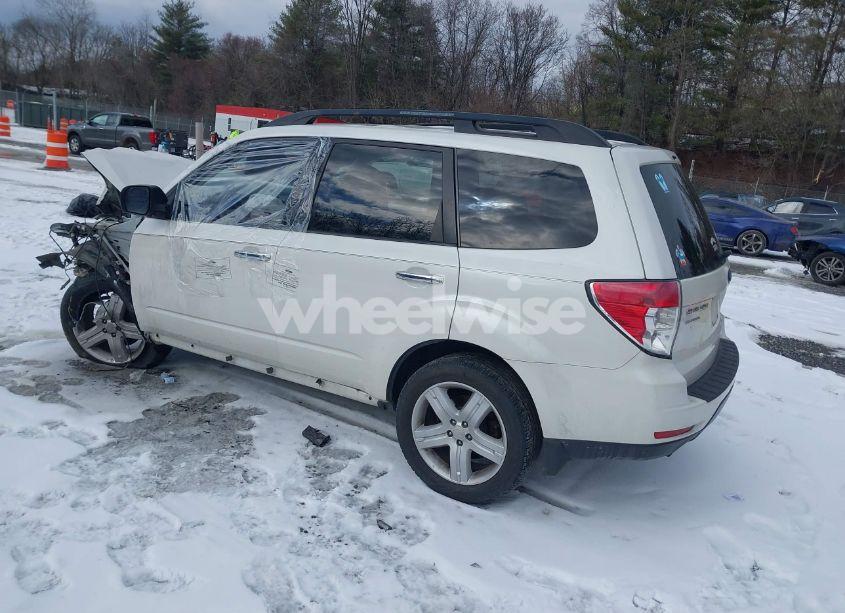Photo 3 of 2010 Subaru Forester 2.5X PREMIUM (VIN JF2SH6CC1AH725427)
