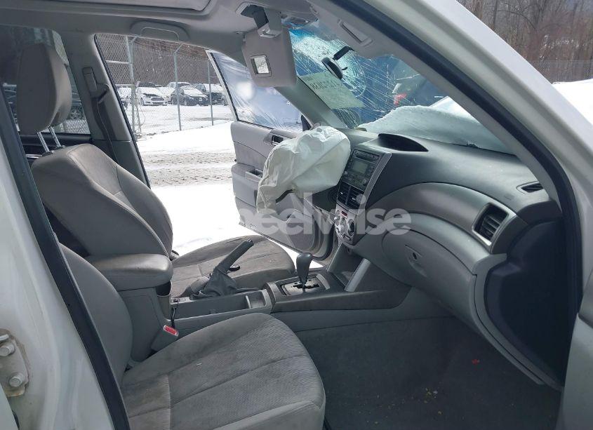 Photo 5 of 2010 Subaru Forester 2.5X PREMIUM (VIN JF2SH6CC1AH725427)