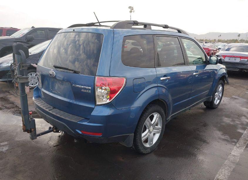 Photo 4 of 2010 Subaru Forester 2.5X PREMIUM (VIN JF2SH6CC1AH743314)