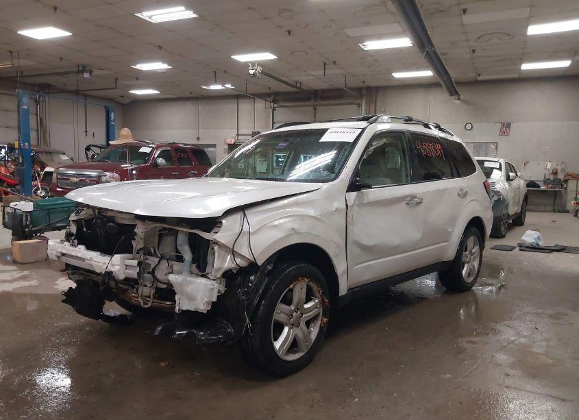Photo 2 of 2010 Subaru Forester 2.5X PREMIUM (VIN JF2SH6CC1AH765801)