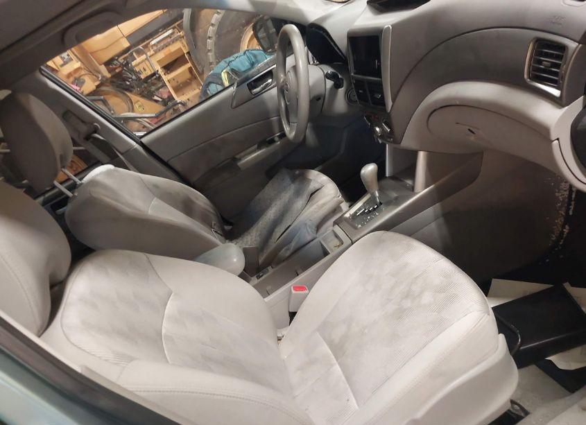 Photo 5 of 2010 Subaru Forester 2.5X PREMIUM (VIN JF2SH6CC1AH785742)