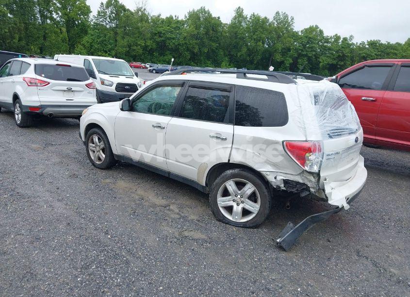 Photo 3 of 2010 Subaru Forester 2.5X PREMIUM (VIN JF2SH6CC1AH788110)