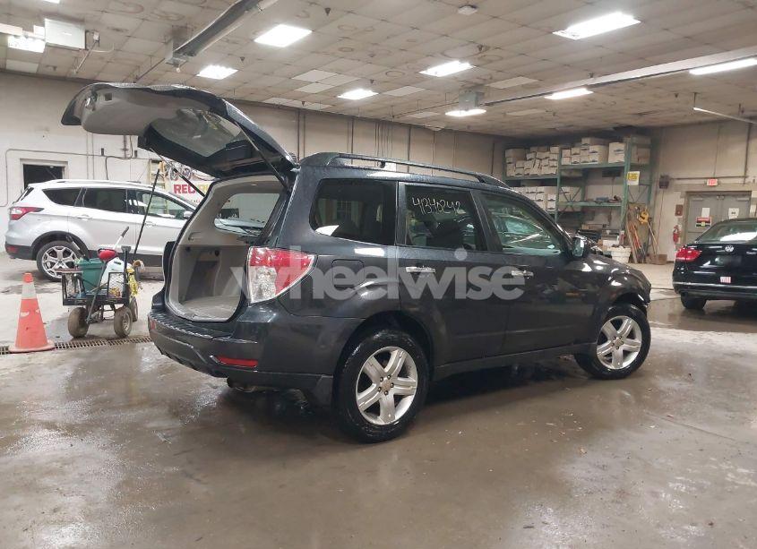 Photo 4 of 2010 Subaru Forester 2.5X PREMIUM (VIN JF2SH6CC1AH790052)