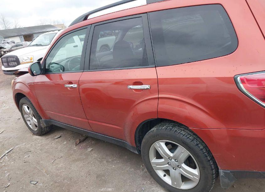 Photo 14 of 2010 Subaru Forester 2.5X PREMIUM (VIN JF2SH6CC1AH799690)