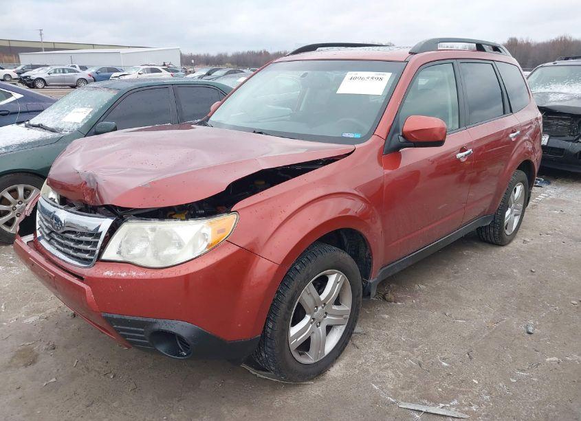 Photo 2 of 2010 Subaru Forester 2.5X PREMIUM (VIN JF2SH6CC1AH799690)