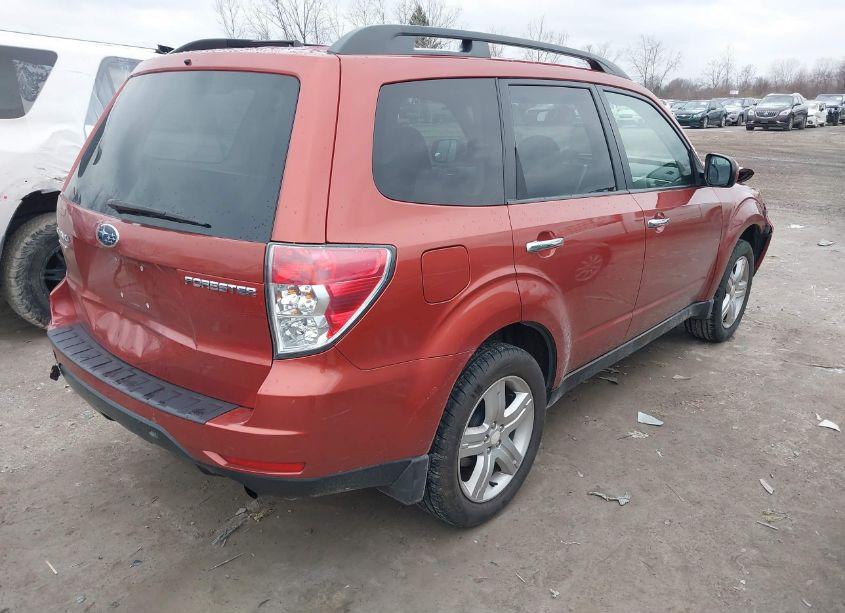 Photo 4 of 2010 Subaru Forester 2.5X PREMIUM (VIN JF2SH6CC1AH799690)