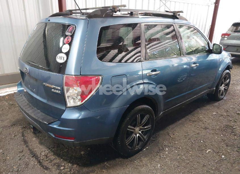 Photo 4 of 2010 Subaru Forester 2.5X PREMIUM (VIN JF2SH6CC1AH804841)