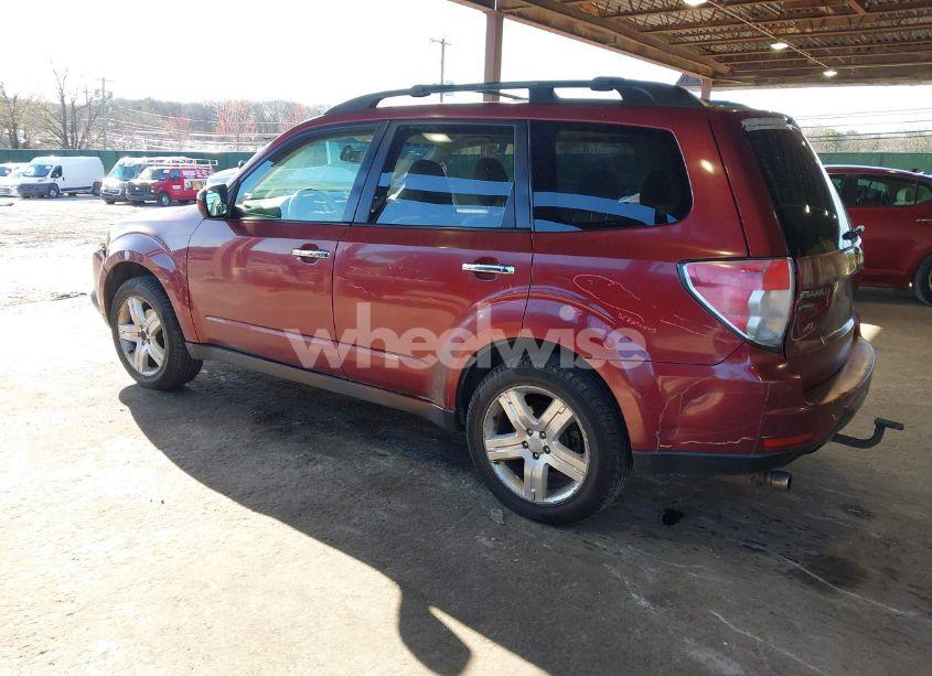 Photo 3 of 2010 Subaru Forester 2.5X PREMIUM (VIN JF2SH6CC2AH720057)