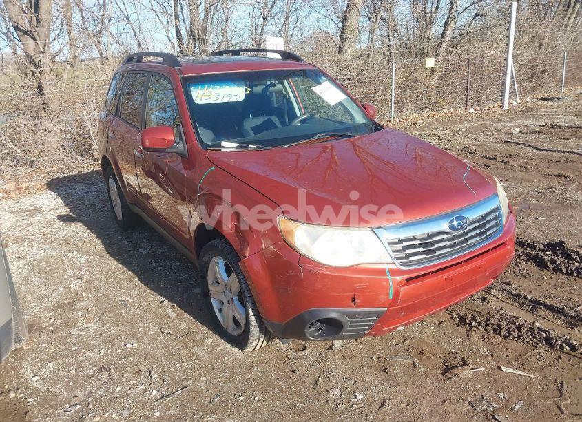 2010 Subaru Forester 2.5X PREMIUM (VIN JF2SH6CC2AH793574) main photo