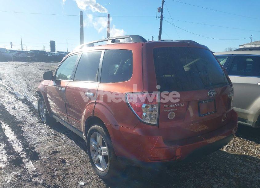 Photo 3 of 2010 Subaru Forester 2.5X PREMIUM (VIN JF2SH6CC2AH793574)