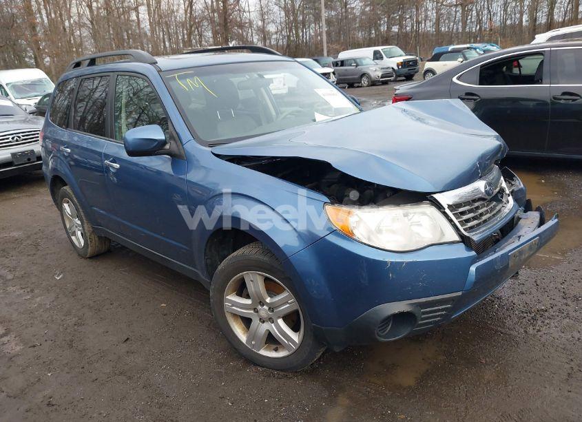 2010 Subaru Forester 2.5X PREMIUM (VIN JF2SH6CC2AH914362) main photo