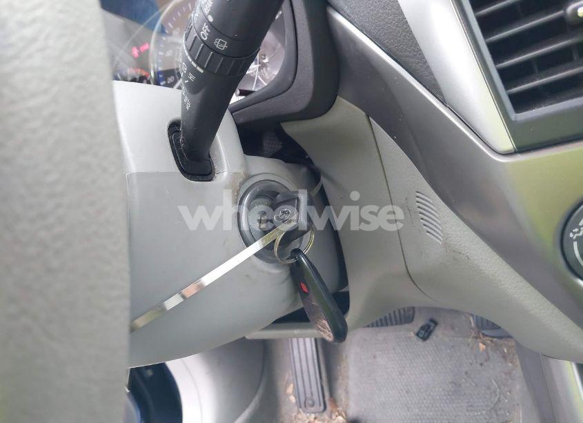 Photo 11 of 2010 Subaru Forester 2.5X PREMIUM (VIN JF2SH6CC2AH914362)