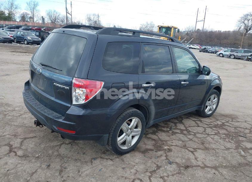 Photo 4 of 2010 Subaru Forester 2.5X PREMIUM (VIN JF2SH6CC3AG714127)