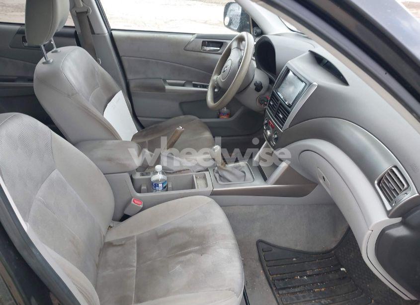 Photo 5 of 2010 Subaru Forester 2.5X PREMIUM (VIN JF2SH6CC3AG714127)