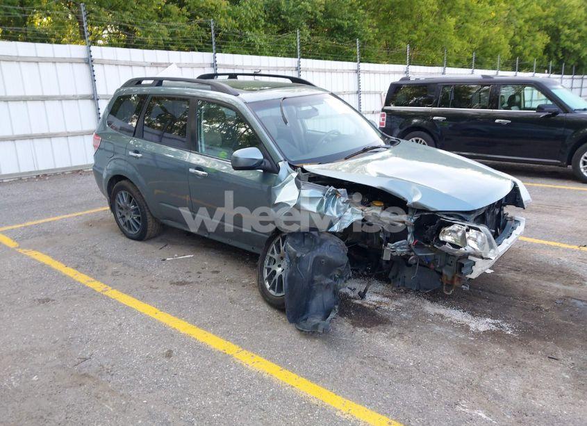 2010 Subaru Forester 2.5X PREMIUM (VIN JF2SH6CC3AG759729) main photo