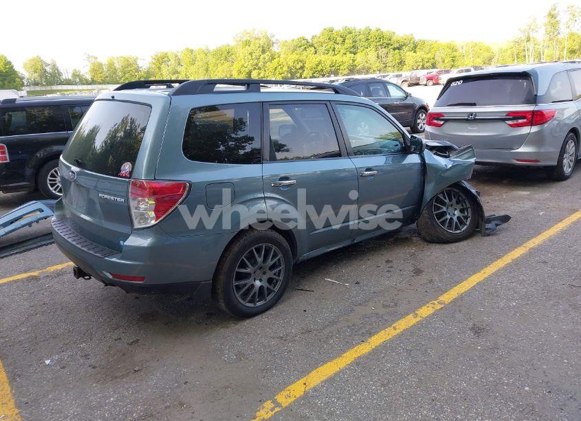 Photo 4 of 2010 Subaru Forester 2.5X PREMIUM (VIN JF2SH6CC3AG759729)