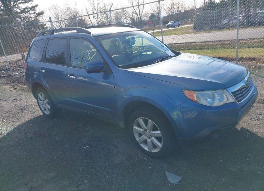 2010 Subaru Forester 2.5X PREMIUM (VIN JF2SH6CC3AH705776) main photo