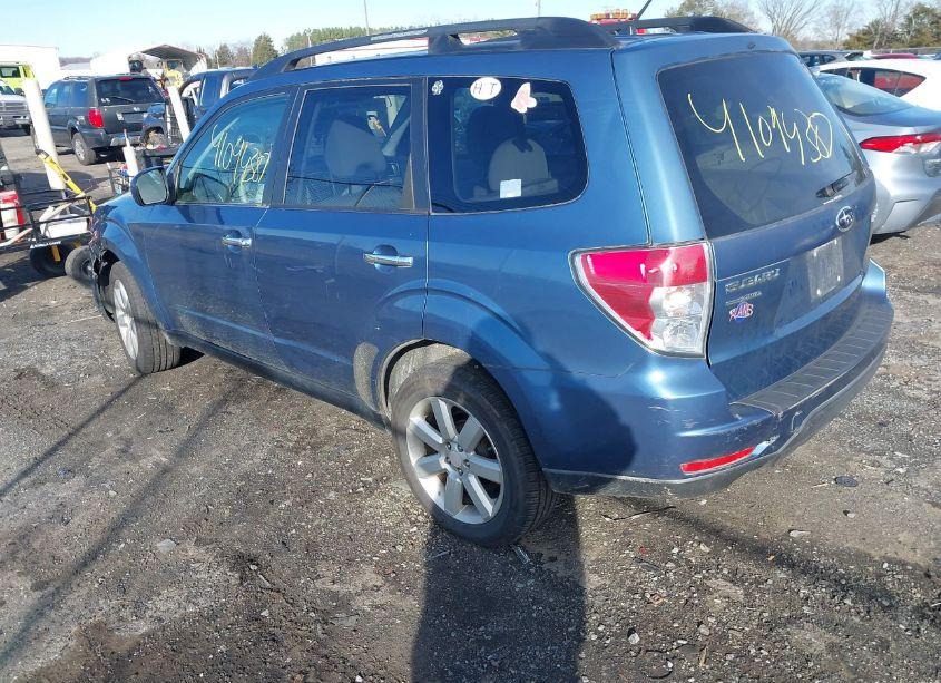 Photo 3 of 2010 Subaru Forester 2.5X PREMIUM (VIN JF2SH6CC3AH705776)