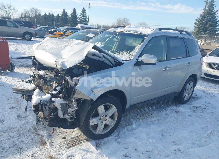 Photo 2 of 2010 Subaru Forester 2.5X PREMIUM (VIN JF2SH6CC3AH722612)