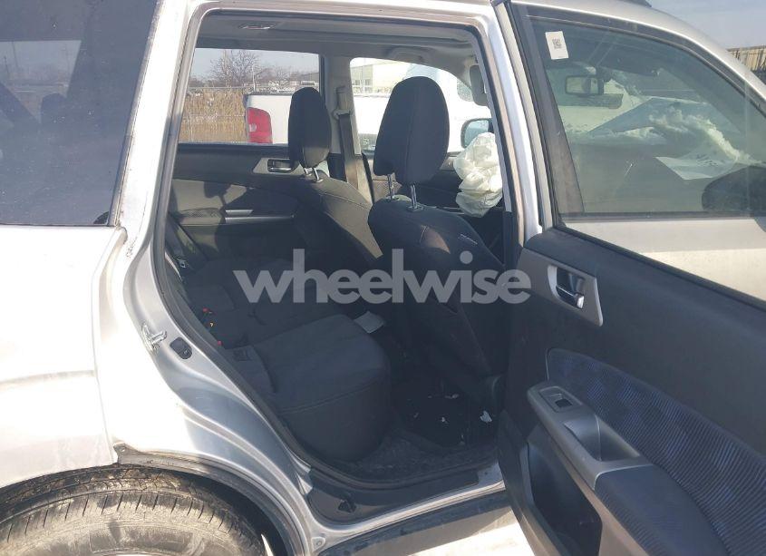 Photo 8 of 2010 Subaru Forester 2.5X PREMIUM (VIN JF2SH6CC3AH722612)