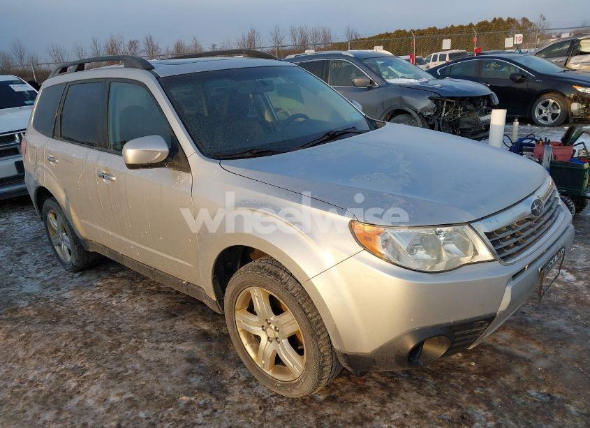2010 Subaru Forester 2.5X PREMIUM (VIN JF2SH6CC3AH750426) main photo