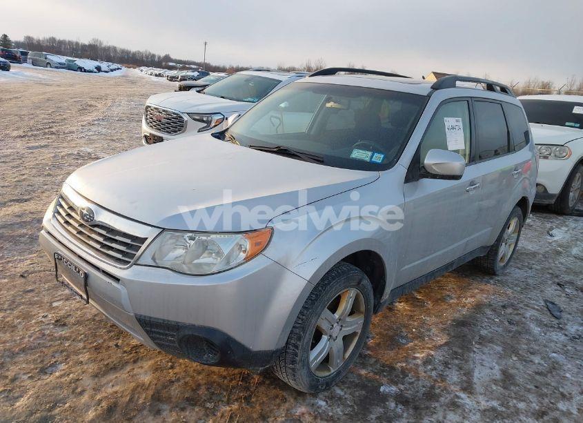 Photo 2 of 2010 Subaru Forester 2.5X PREMIUM (VIN JF2SH6CC3AH750426)