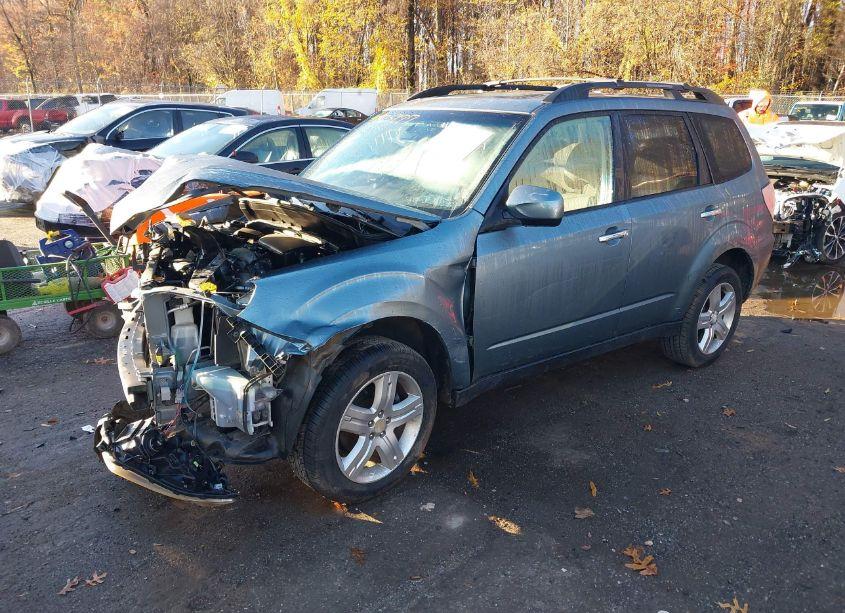 Photo 2 of 2010 Subaru Forester 2.5X PREMIUM (VIN JF2SH6CC3AH770529)