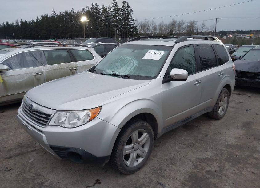 Photo 2 of 2010 Subaru Forester 2.5X PREMIUM (VIN JF2SH6CC3AH785712)