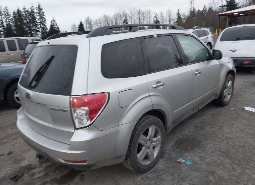 Photo 4 of 2010 Subaru Forester 2.5X PREMIUM (VIN JF2SH6CC3AH785712)