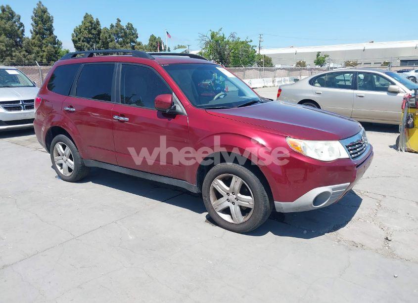 2010 Subaru Forester 2.5X PREMIUM (VIN JF2SH6CC3AH786827) main photo