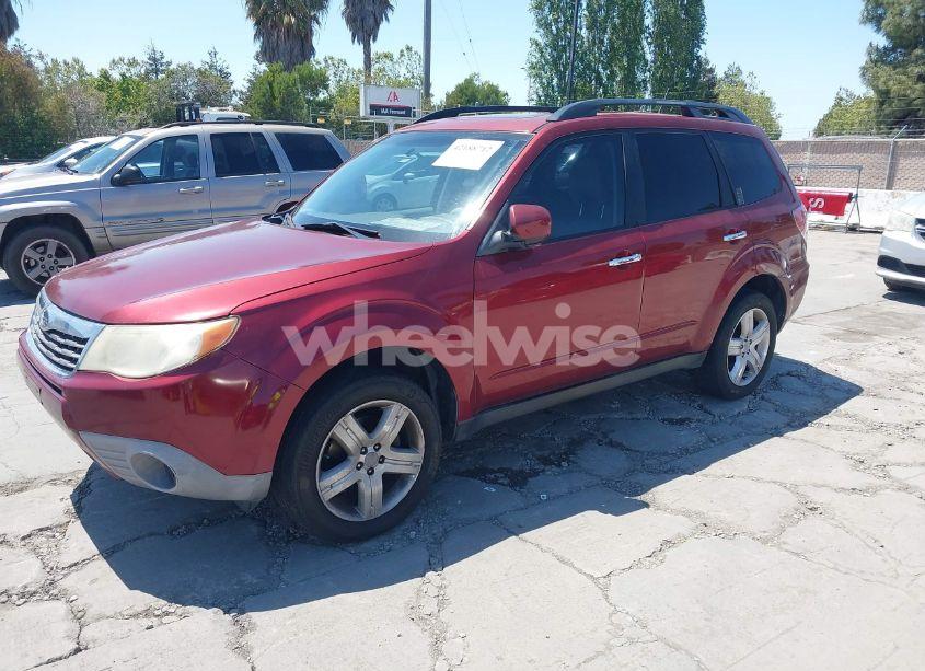 Photo 2 of 2010 Subaru Forester 2.5X PREMIUM (VIN JF2SH6CC3AH786827)
