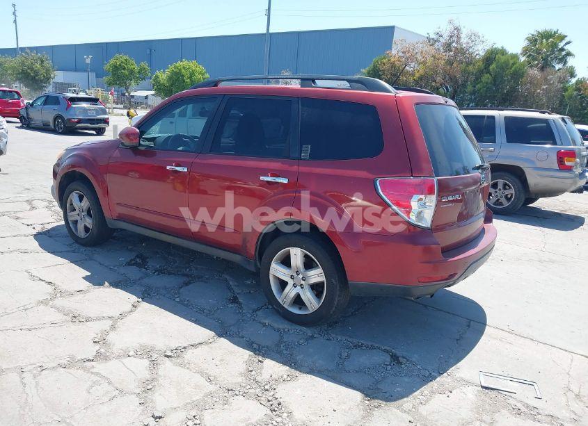 Photo 3 of 2010 Subaru Forester 2.5X PREMIUM (VIN JF2SH6CC3AH786827)