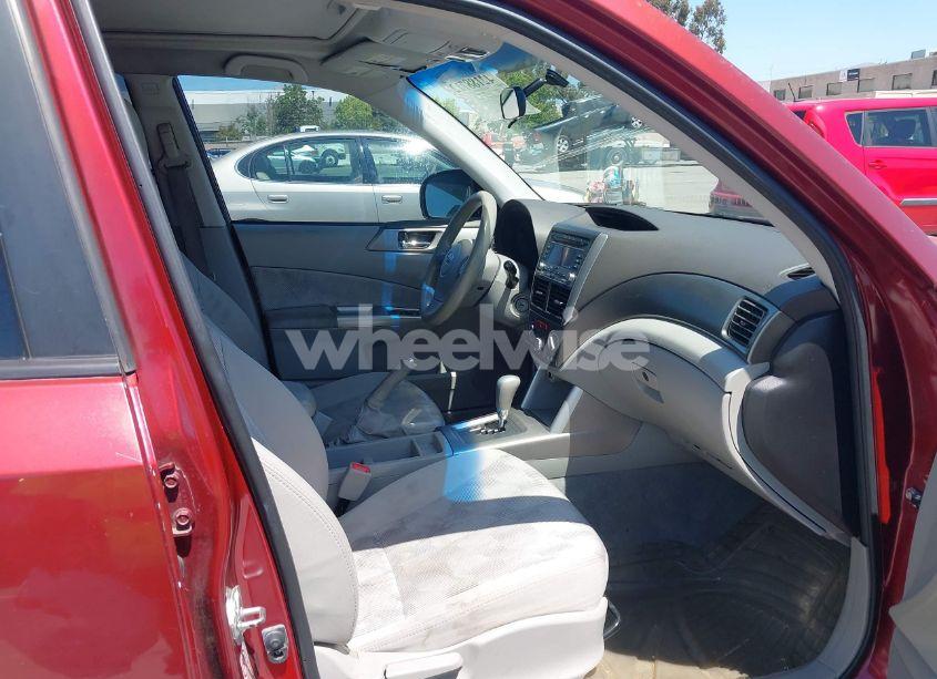 Photo 5 of 2010 Subaru Forester 2.5X PREMIUM (VIN JF2SH6CC3AH786827)