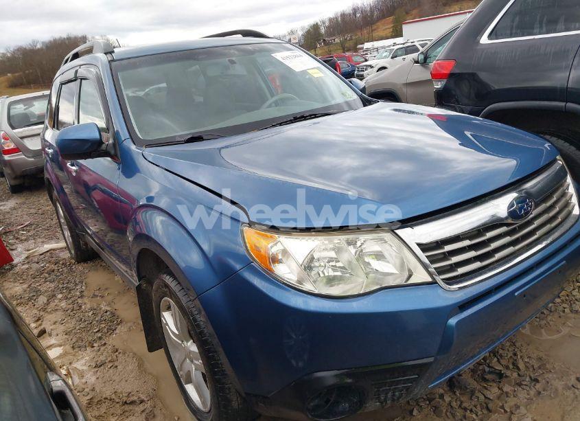 2010 Subaru Forester 2.5X PREMIUM (VIN JF2SH6CC3AH792062) main photo