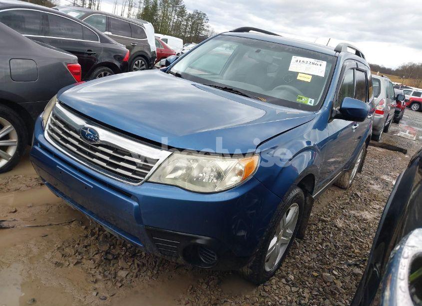 Photo 2 of 2010 Subaru Forester 2.5X PREMIUM (VIN JF2SH6CC3AH792062)