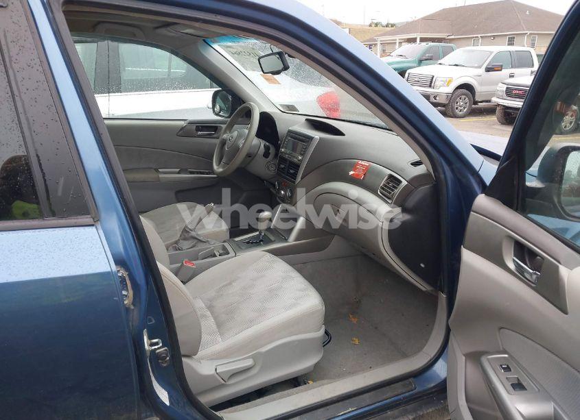 Photo 5 of 2010 Subaru Forester 2.5X PREMIUM (VIN JF2SH6CC3AH792062)