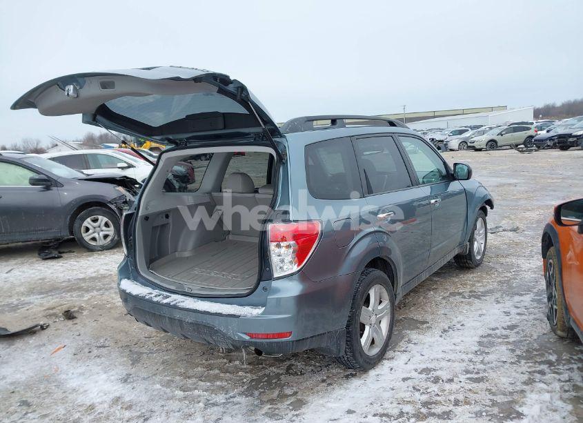 Photo 4 of 2010 Subaru Forester 2.5X PREMIUM (VIN JF2SH6CC3AH794703)