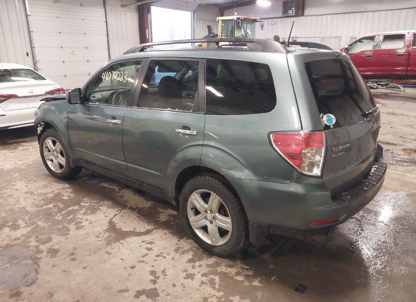 Photo 3 of 2010 Subaru Forester 2.5X PREMIUM (VIN JF2SH6CC4AH719573)