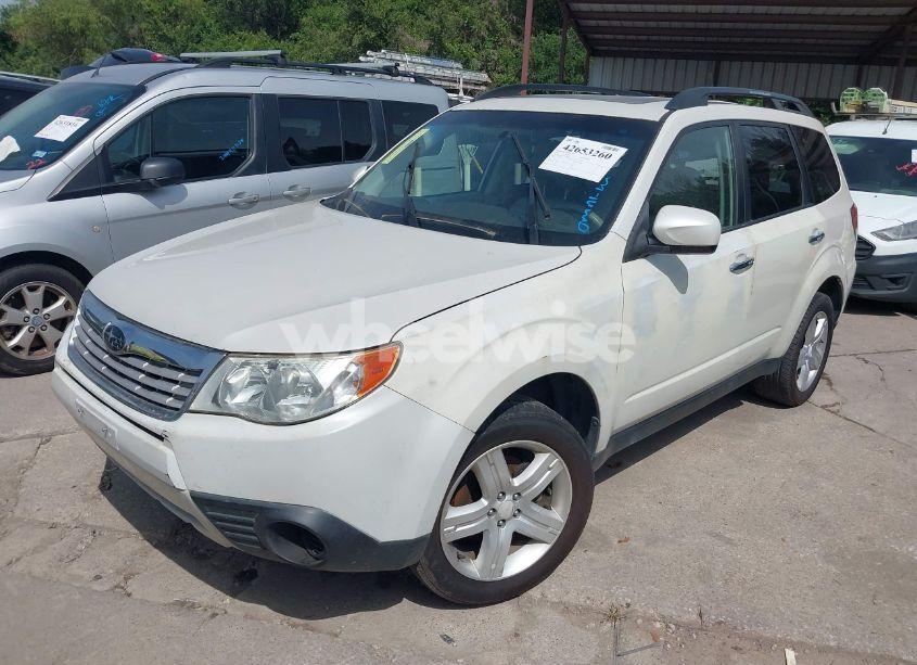 Photo 2 of 2010 Subaru Forester 2.5X PREMIUM (VIN JF2SH6CC4AH751097)