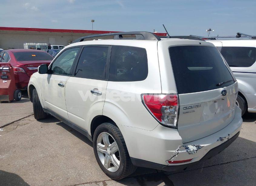 Photo 3 of 2010 Subaru Forester 2.5X PREMIUM (VIN JF2SH6CC4AH751097)