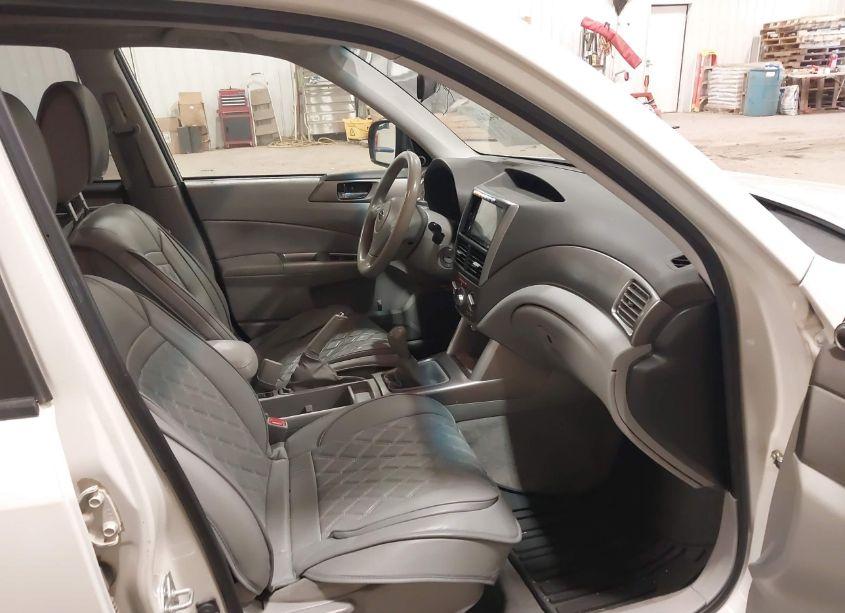 Photo 5 of 2010 Subaru Forester 2.5X PREMIUM (VIN JF2SH6CC5AG711388)