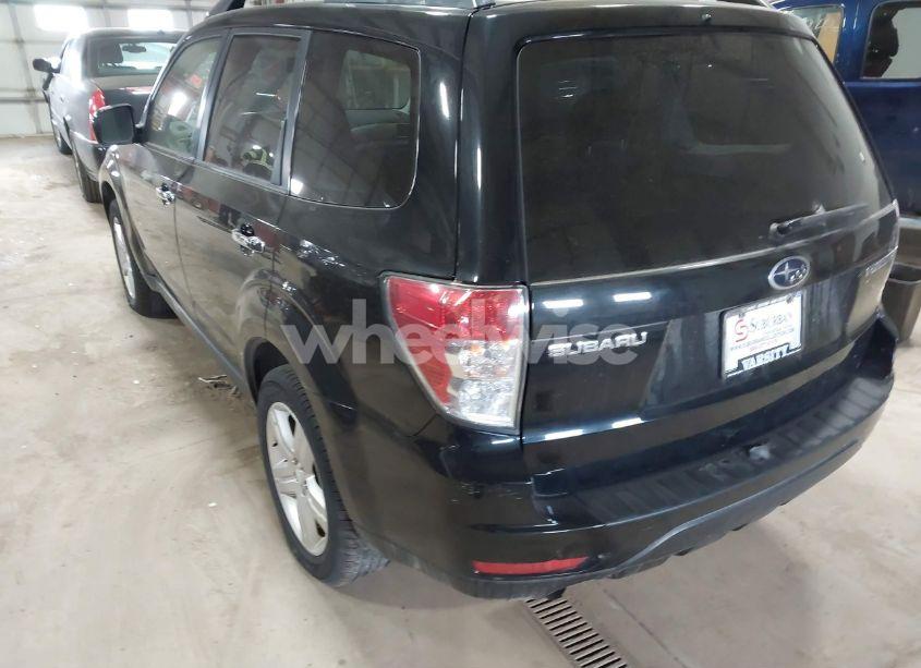 Photo 3 of 2010 Subaru Forester 2.5X PREMIUM (VIN JF2SH6CC5AG777035)