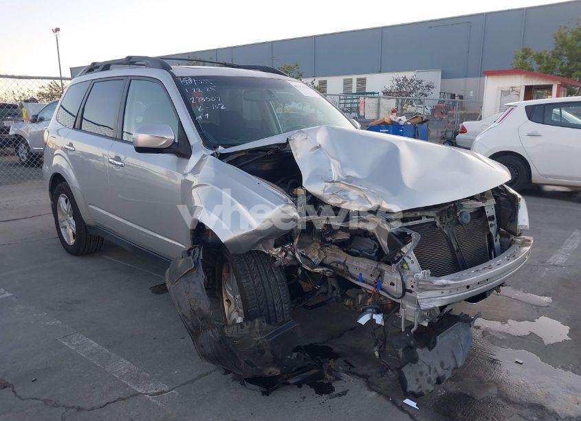 2010 Subaru Forester 2.5X PREMIUM (VIN JF2SH6CC5AG904365) main photo