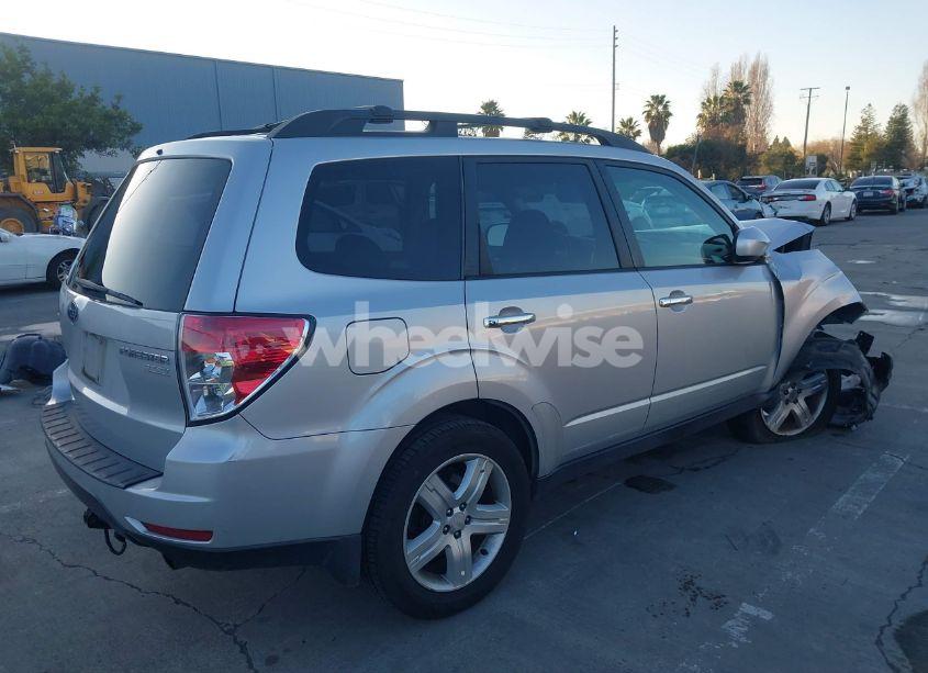 Photo 4 of 2010 Subaru Forester 2.5X PREMIUM (VIN JF2SH6CC5AG904365)