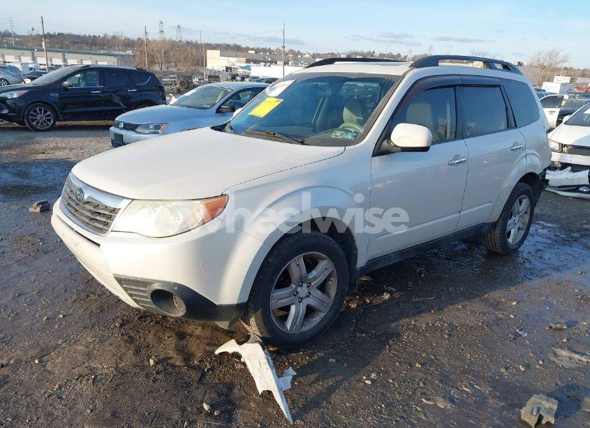 Photo 2 of 2010 Subaru Forester 2.5X PREMIUM (VIN JF2SH6CC5AH718948)