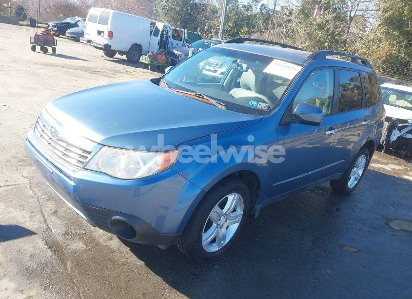 Photo 2 of 2010 Subaru Forester 2.5X PREMIUM (VIN JF2SH6CC5AH800582)