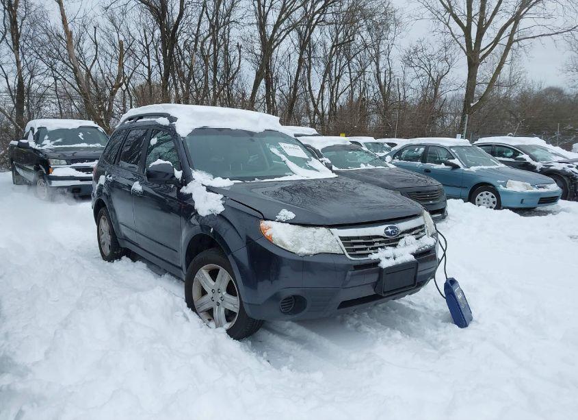 2010 Subaru Forester 2.5X PREMIUM (VIN JF2SH6CC5AH902643) main photo
