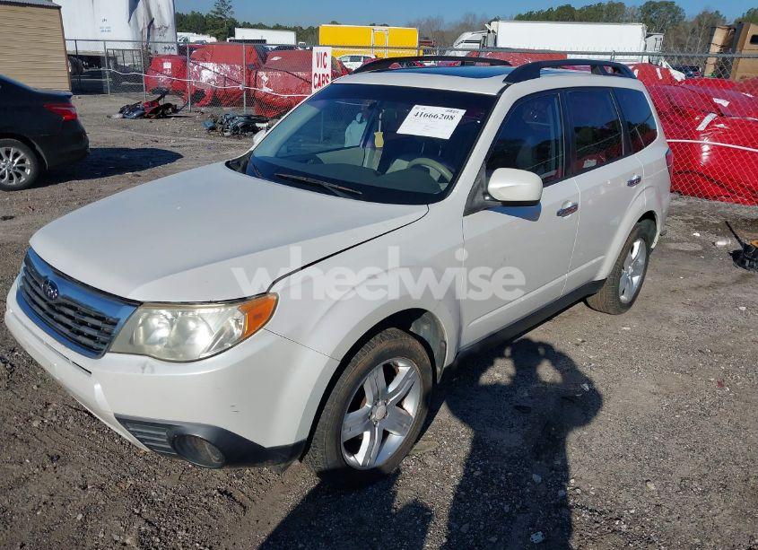 Photo 2 of 2010 Subaru Forester 2.5X PREMIUM (VIN JF2SH6CC6AH707327)